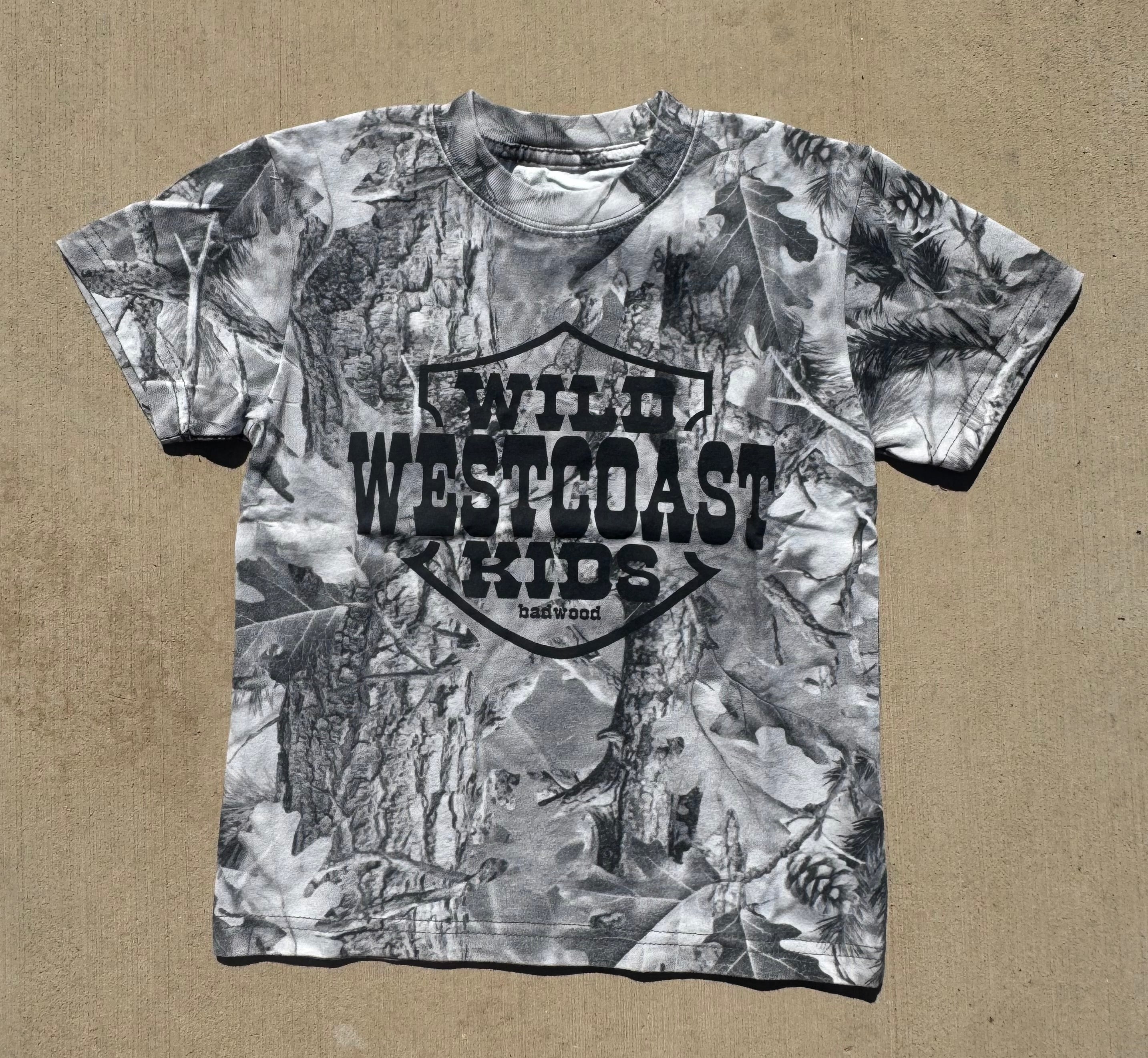 "WILD WEST COAST KIDS" Kids' Tee in GRAY REAL TREE