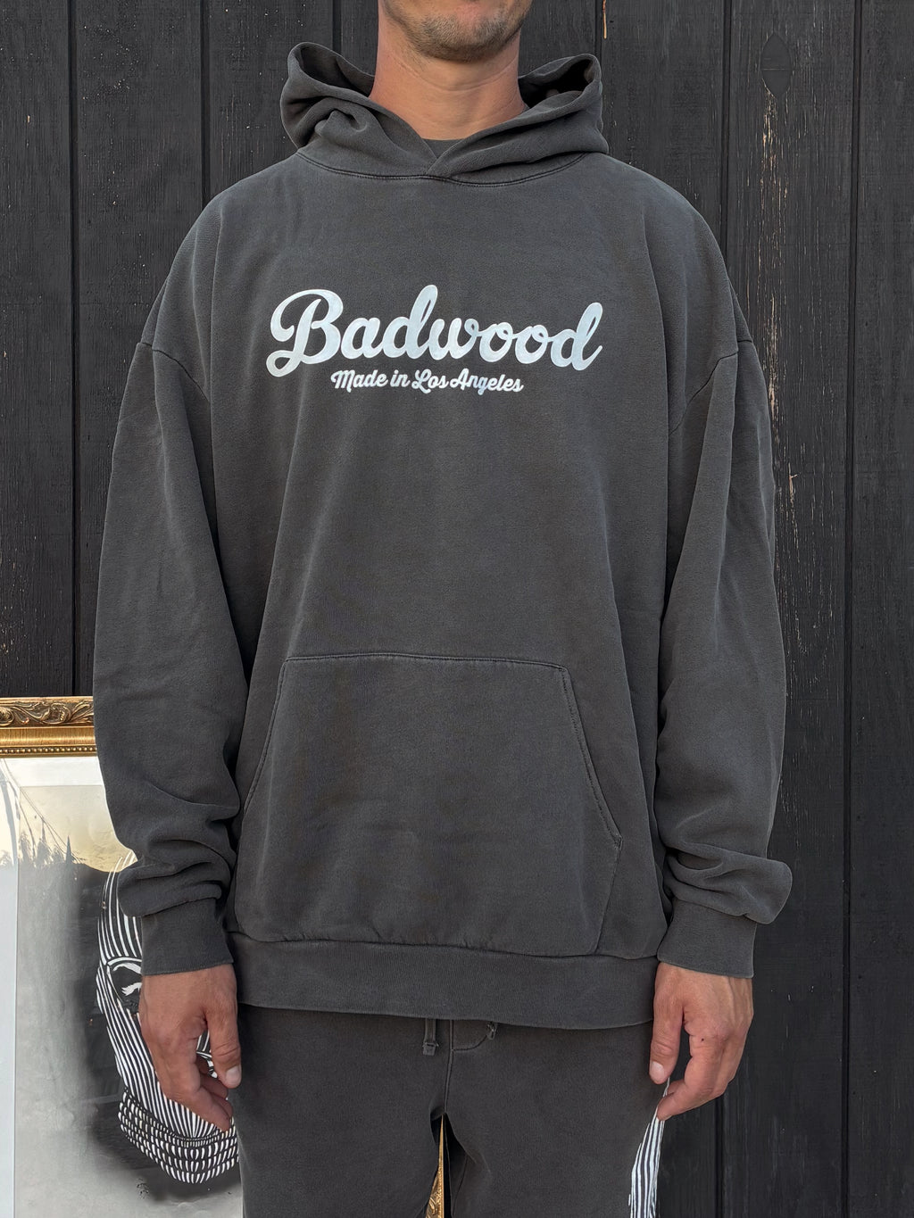 O.G. SCRIPT HOODIE in PIGMENT BLACK