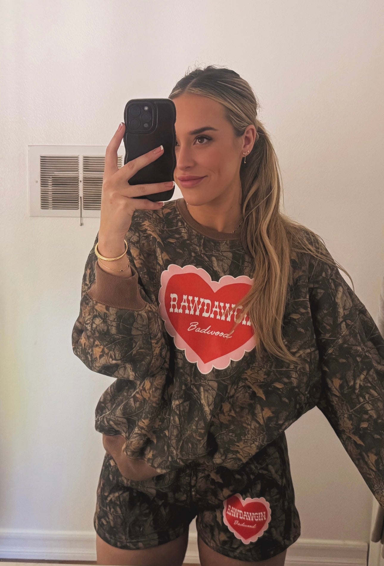 "SWEETHEART" Sweat Shorts