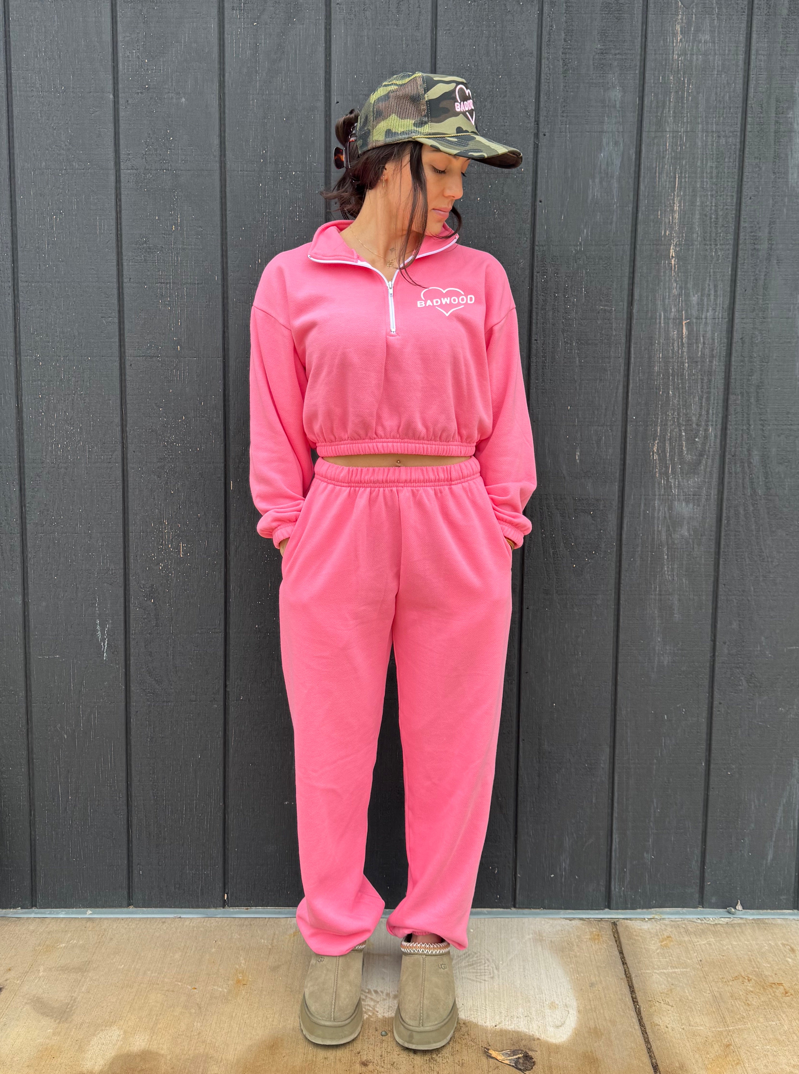 "HARD TO BREAK" SWEATPANTS in BUBBLEGUM