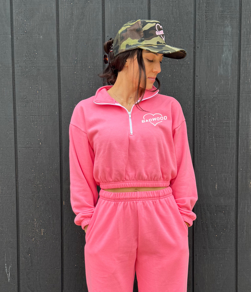 "HARD TO BREAK" QUARTER ZIP CROP in BUBBLEGUM