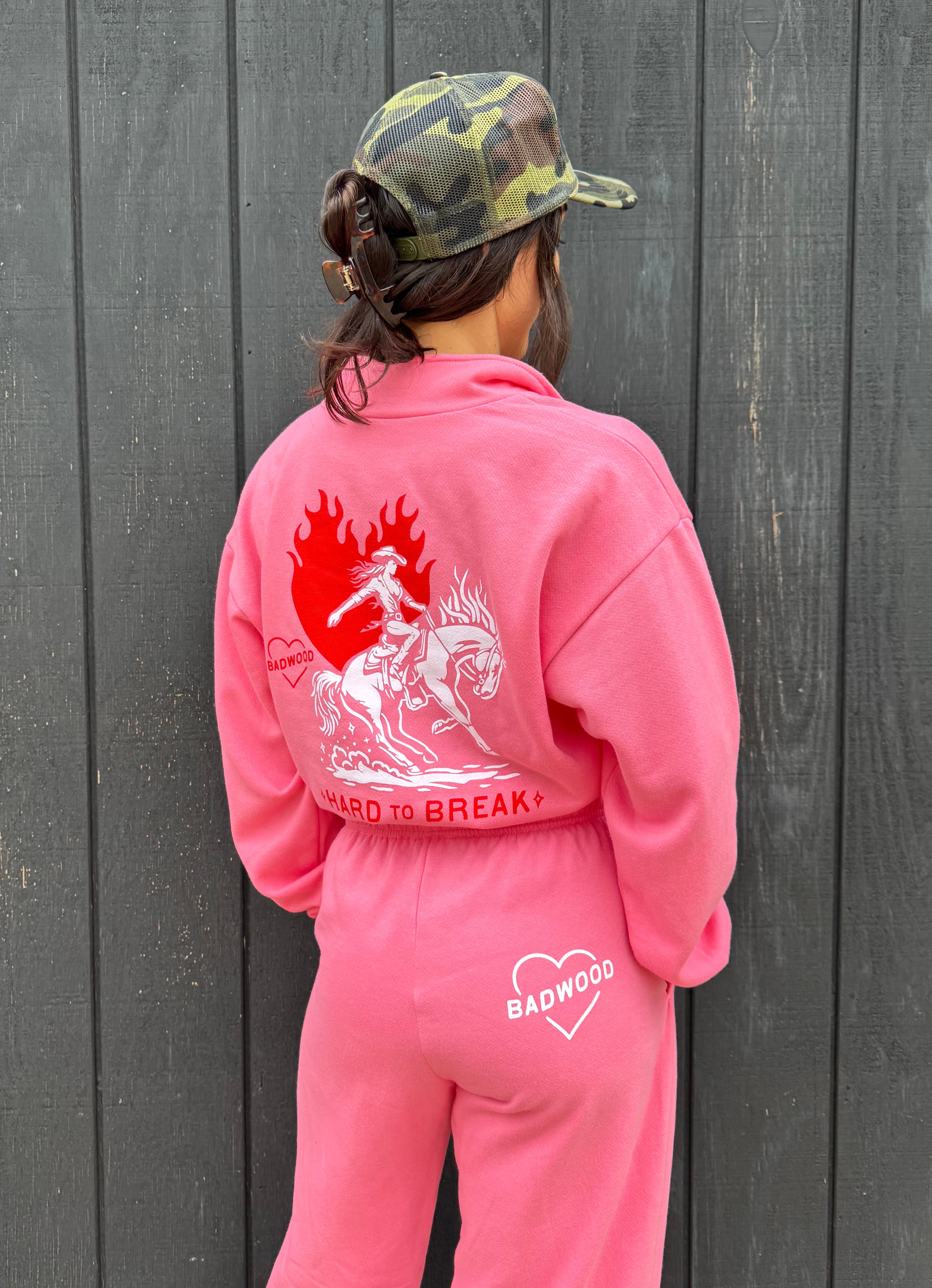 "HARD TO BREAK" QUARTER ZIP CROP in BUBBLEGUM