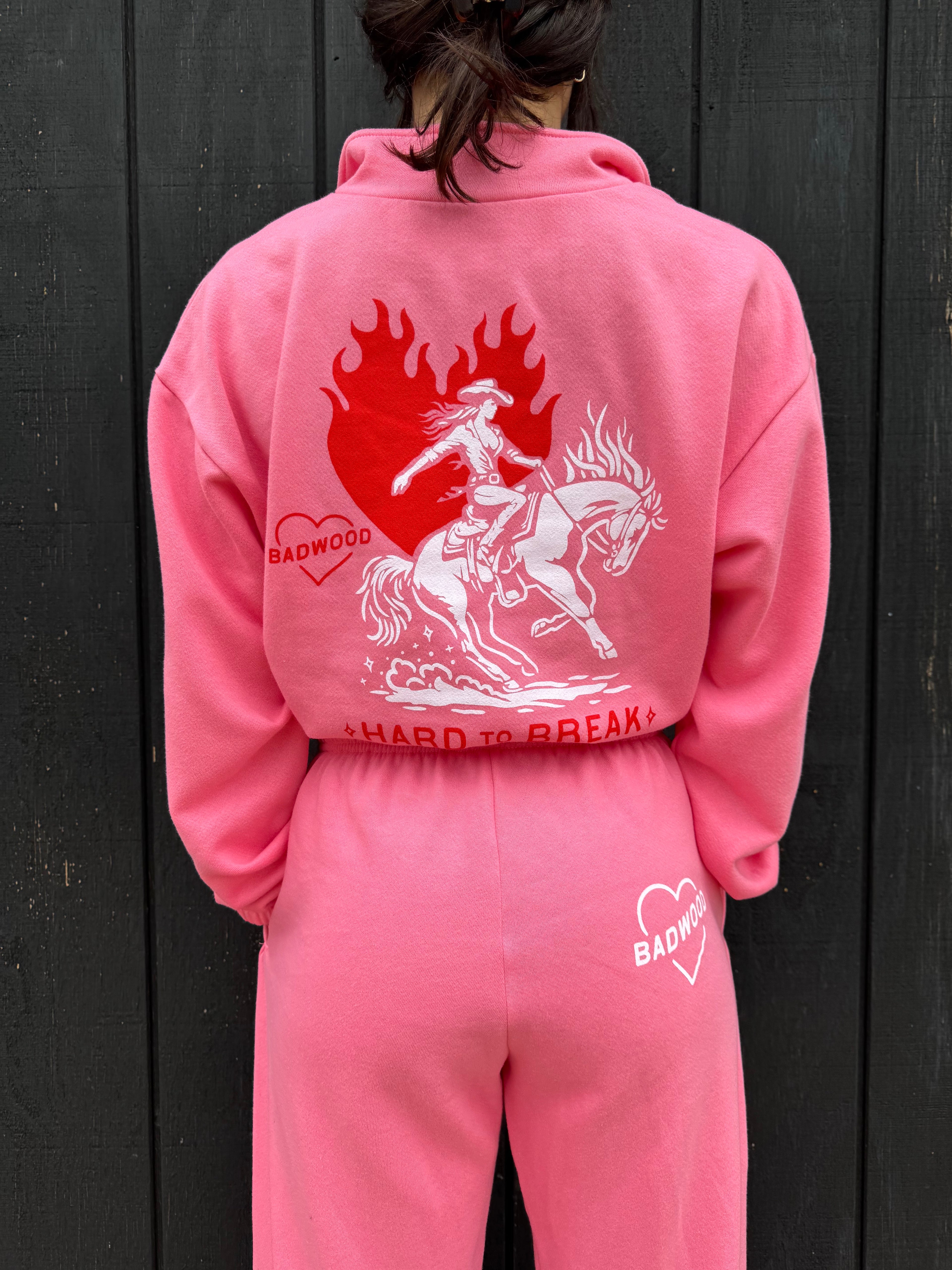 "HARD TO BREAK" QUARTER ZIP CROP in BUBBLEGUM