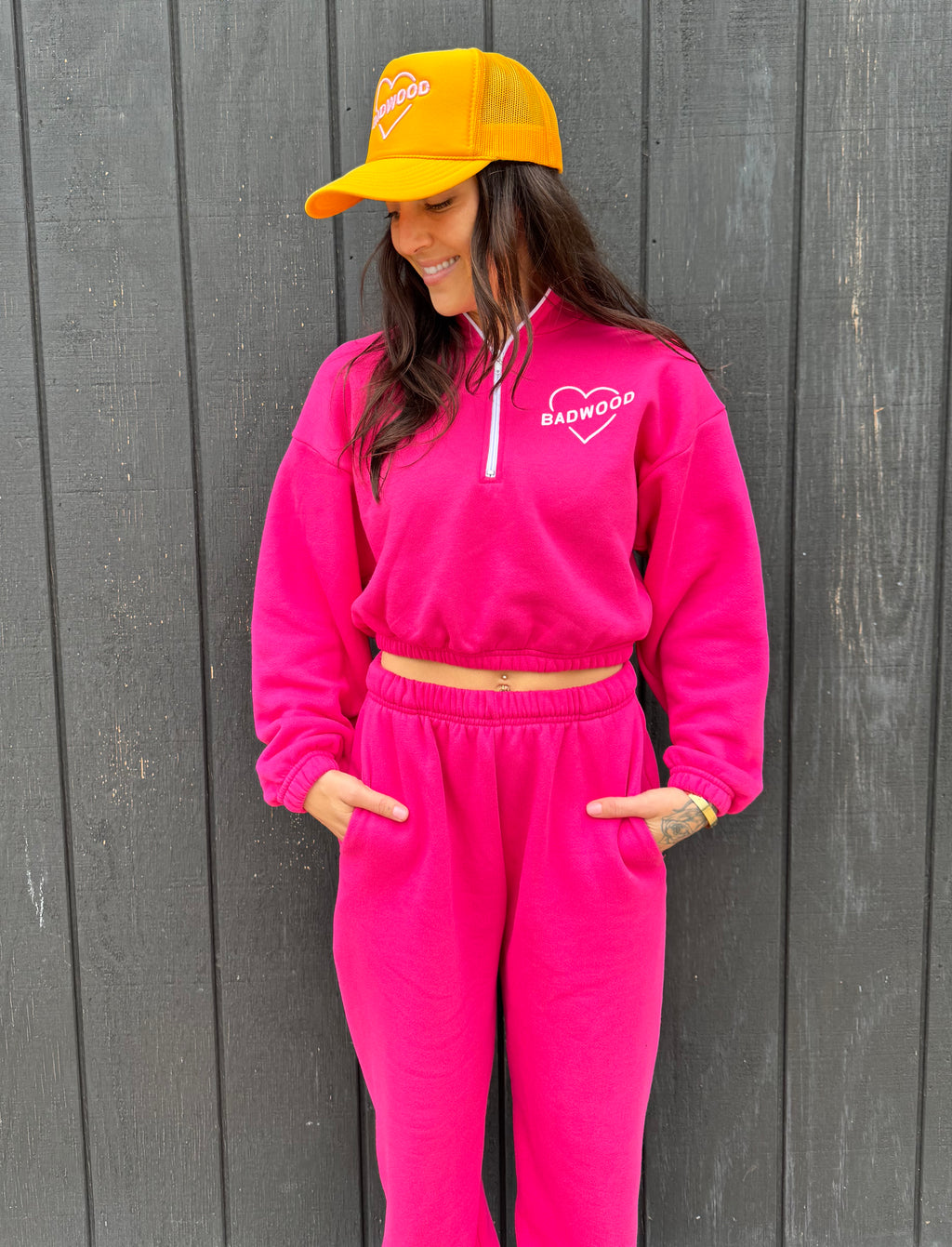 "HARD TO BREAK" SWEATPANTS in FUSCHIA