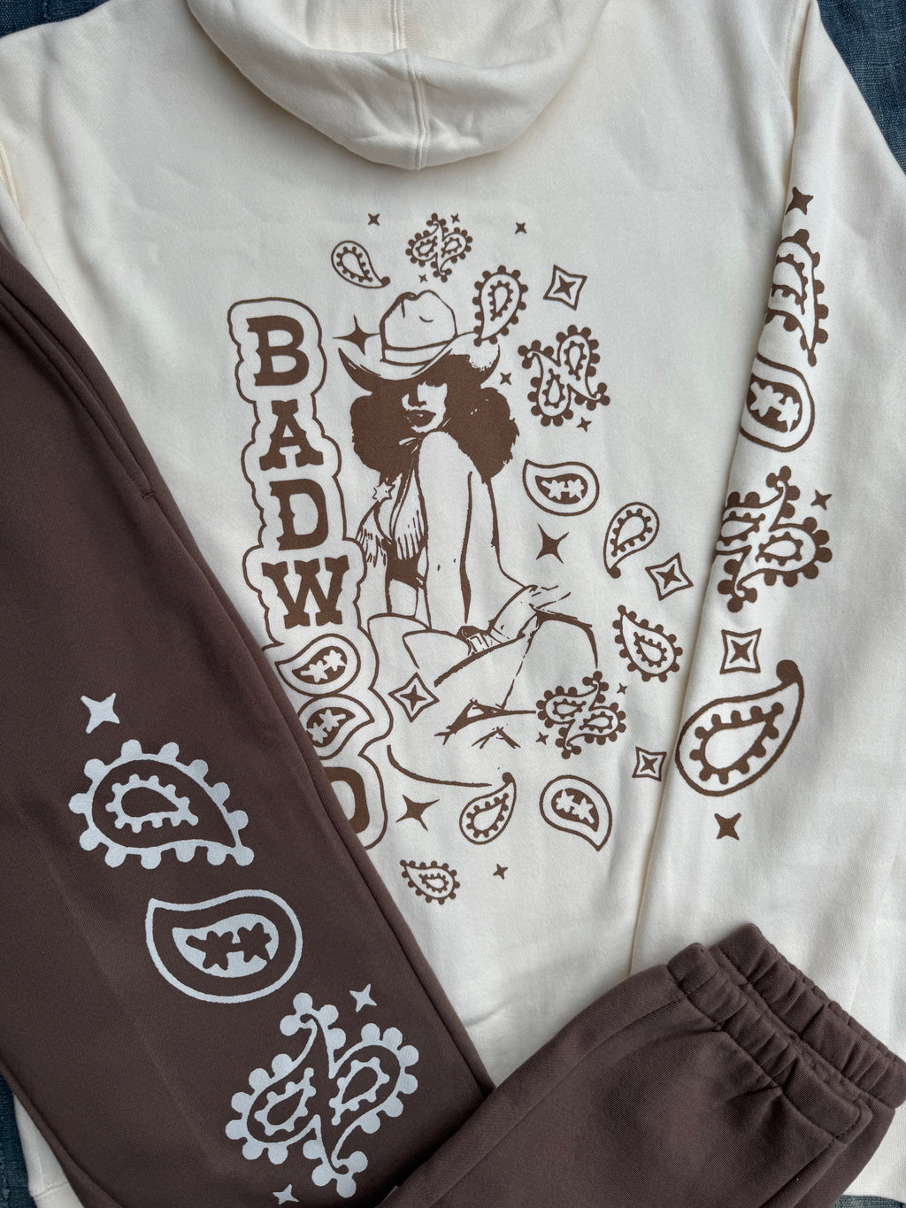 "PAISLEY" UNISEX ZIP HOODIE in BONE