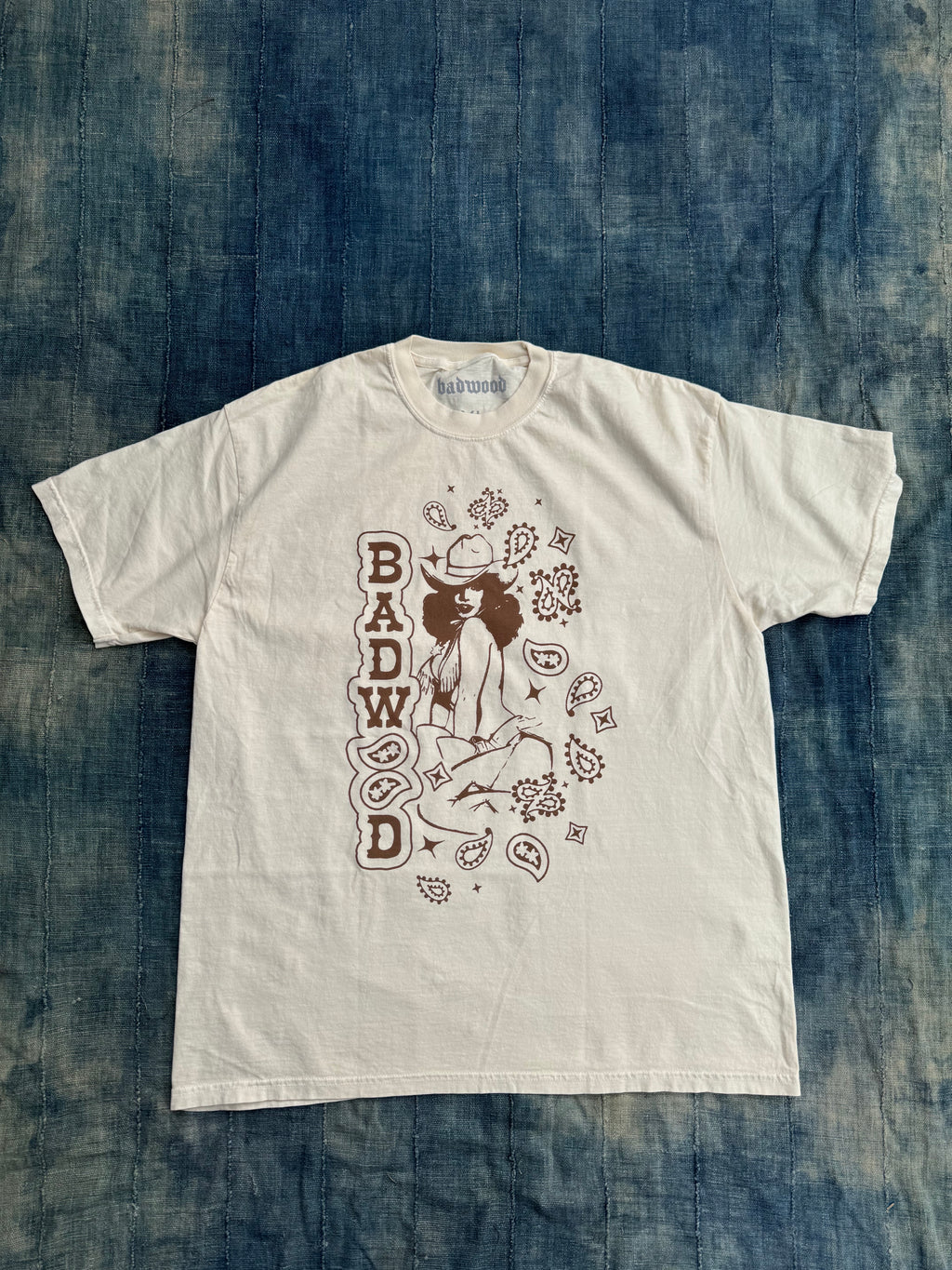 "PAISLEY" UNISEX TEE in BONE