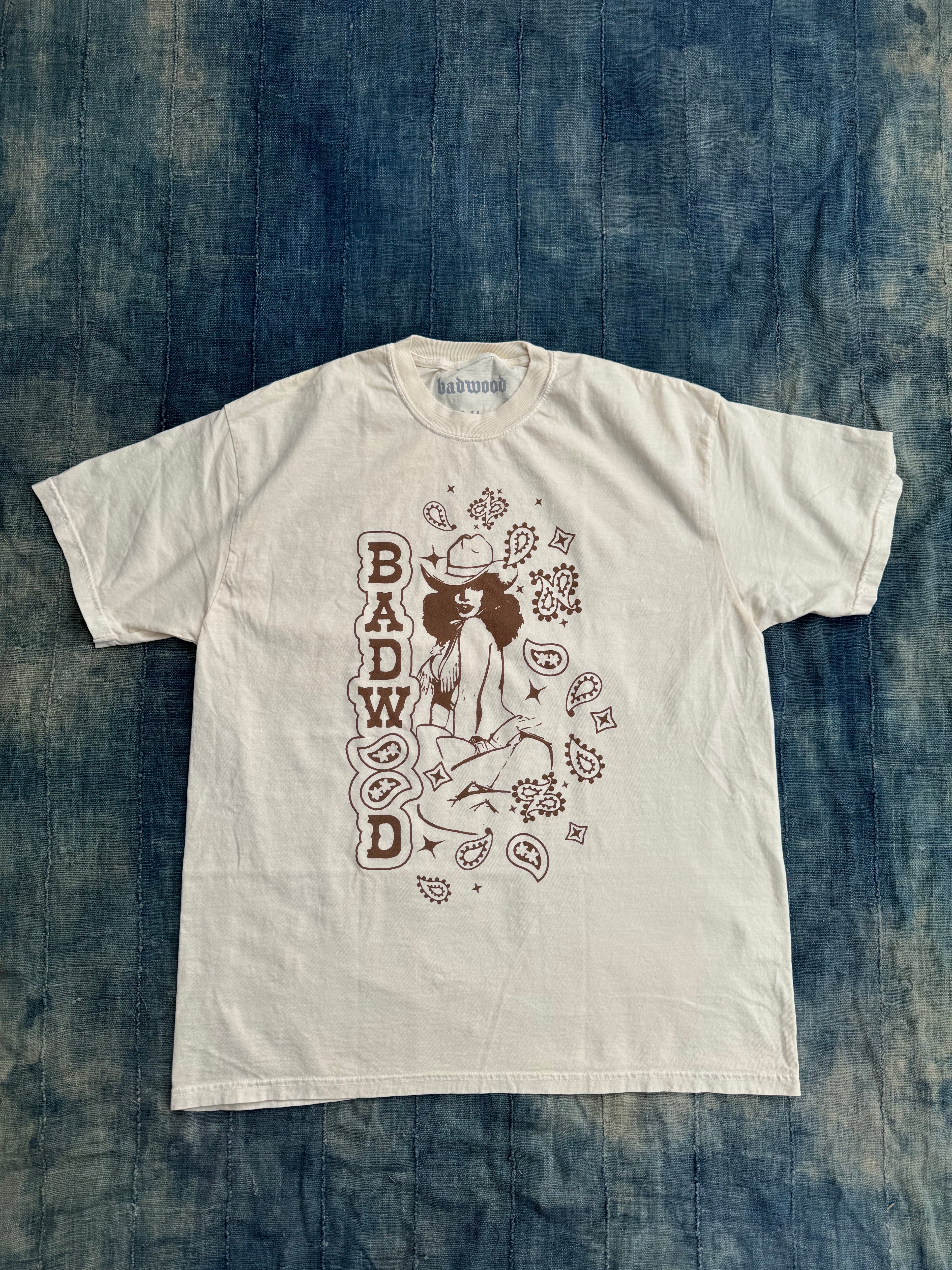 "PAISLEY" UNISEX TEE in BONE