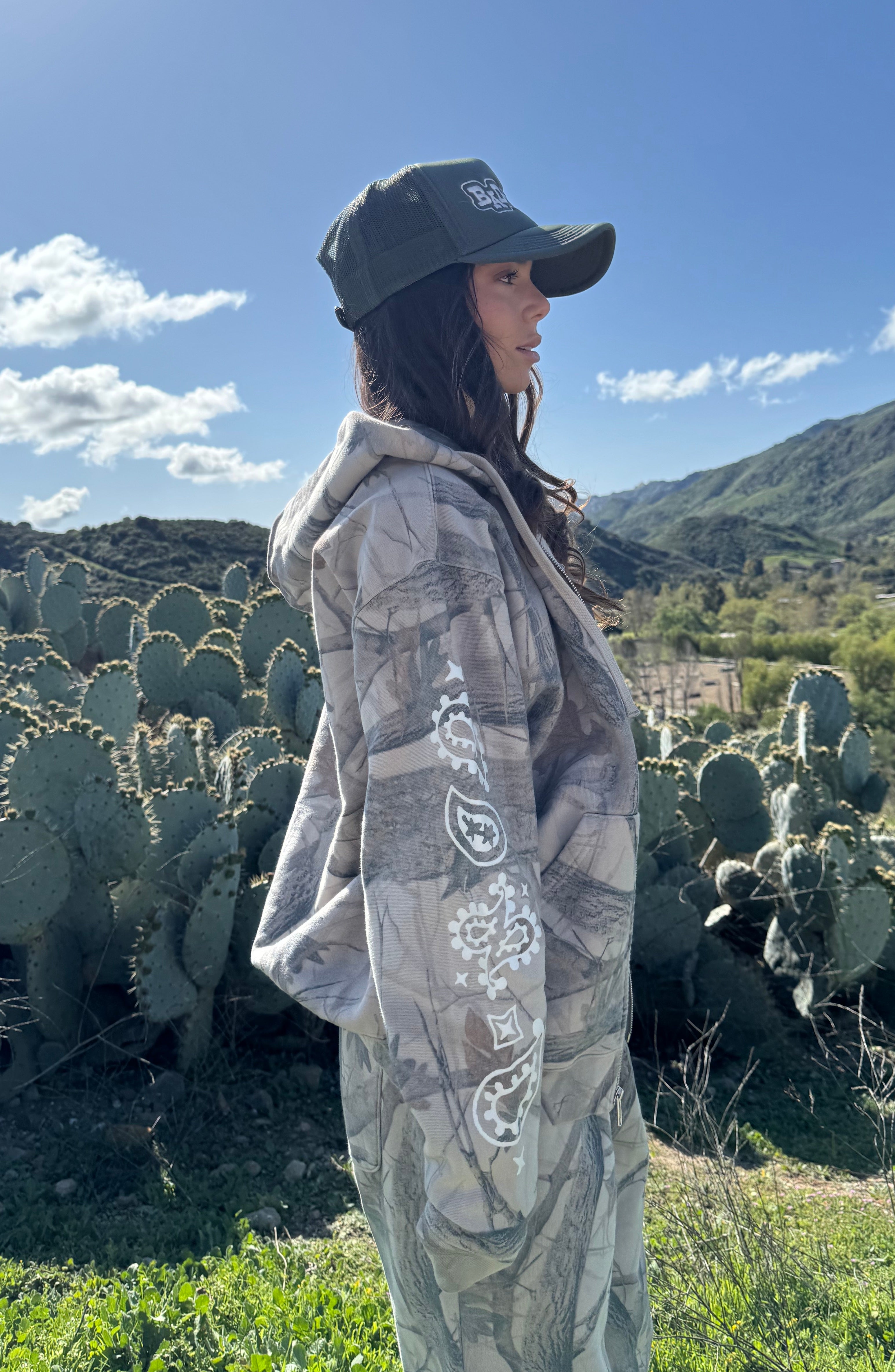 "PAISLEY" UNISEX ZIP HOODIE in REAL TREE