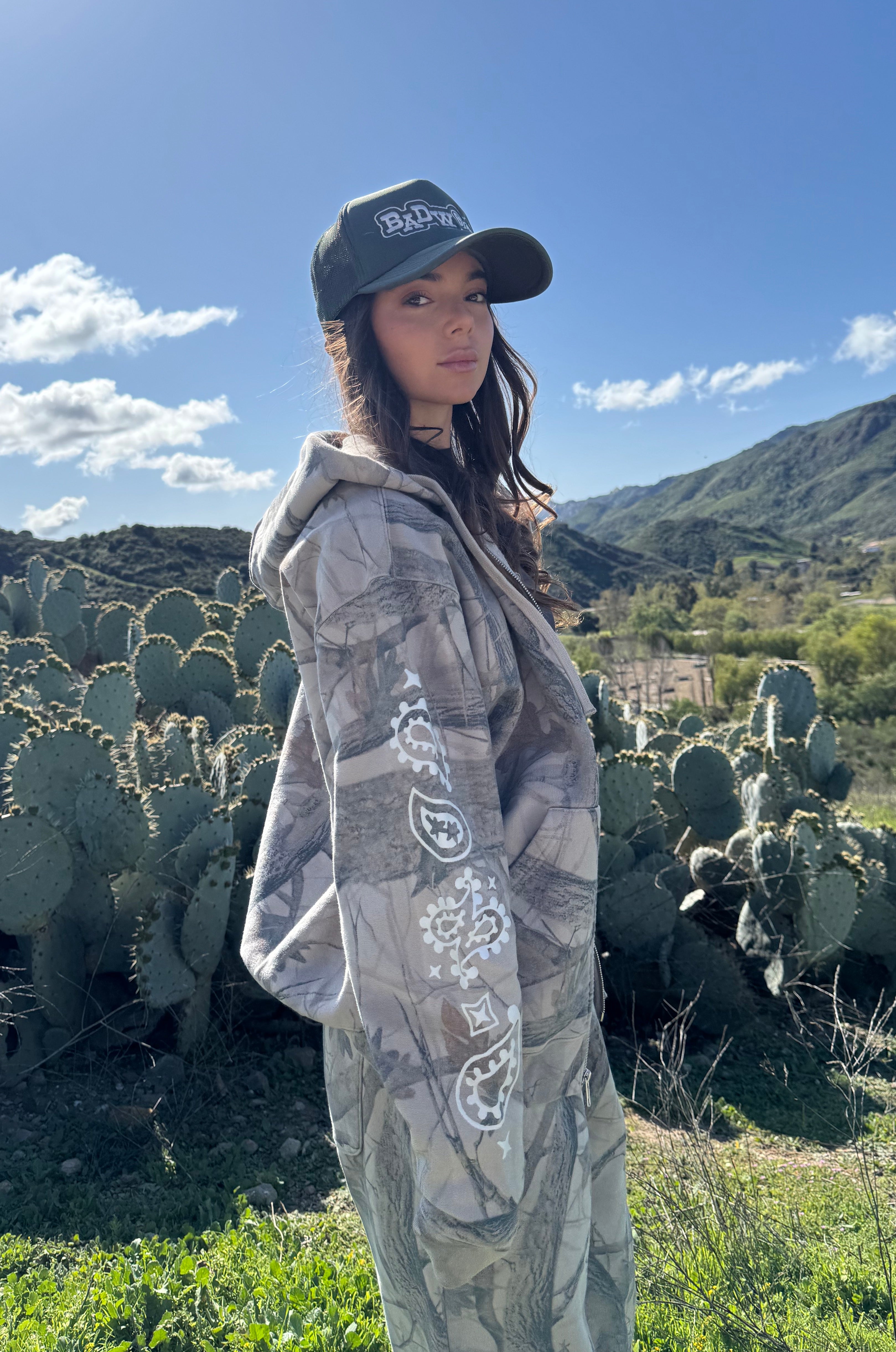 "PAISLEY" TRUCKER HAT in ARMY