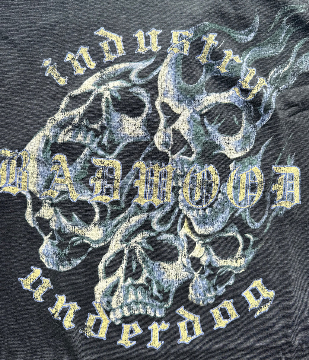 "INDUSTRY UNDERDOG" UNISEX TEE